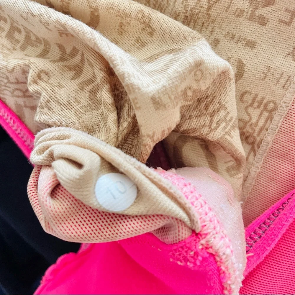 lululemon athletica Women’s Strappy Sports Bra - Hot Pink & Black - Picture 4 of 7